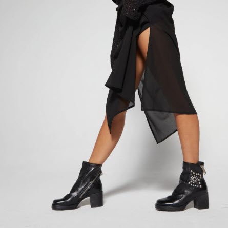 BOTTES