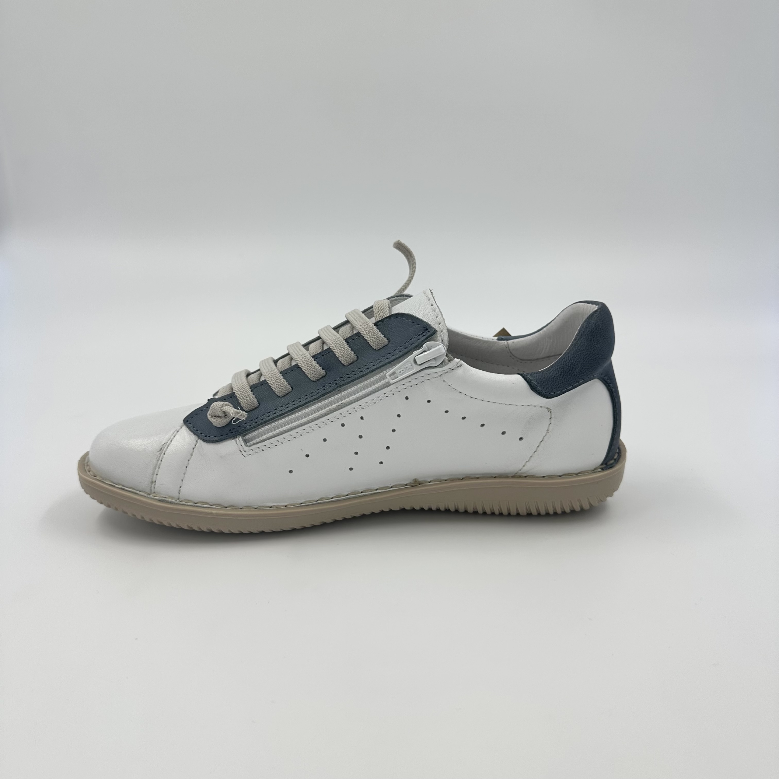 DISPONIBLE EN LIGNE SEULEMENT - CHACAL - CHAUSSURES - #5816 - CERALINE BLANCO - JEANS – Image 2